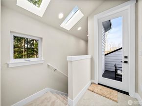 537 NW Juniper Street, Issaquah WA 98027