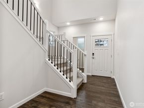 27030 30th Place S 29, Kent WA 98032