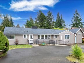 15520 30th Avenue NE, Shoreline WA 98155