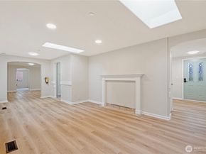 15520 30th Avenue NE, Shoreline WA 98155