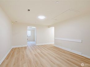 15520 30th Avenue NE, Shoreline WA 98155