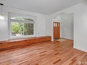 414 10th Street S, Kirkland WA 98033