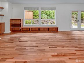 414 10th Street S, Kirkland WA 98033