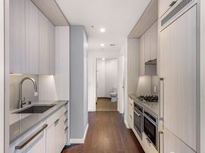 590 1st Avenue S 810, Seattle WA 98104