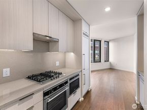 590 1st Avenue S 810, Seattle WA 98104