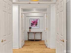 225 2nd Street S D4, Kirkland WA 98033