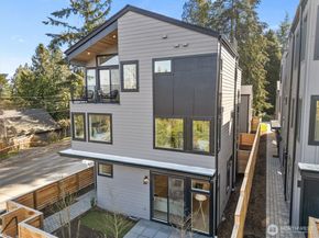 1261 NE 100th Street, Seattle WA 98125