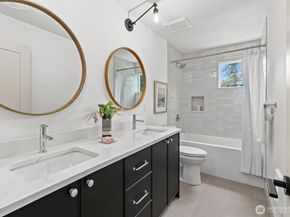 1261 NE 100th Street, Seattle WA 98125