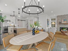 1261 NE 100th Street, Seattle WA 98125