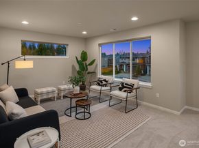 18627 Meridian Place W, Bothell WA 98012