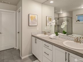 18627 Meridian Place W, Bothell WA 98012