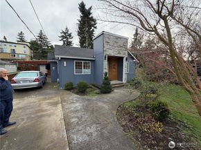 9534 palatine Avenue N, Seattle WA 98103