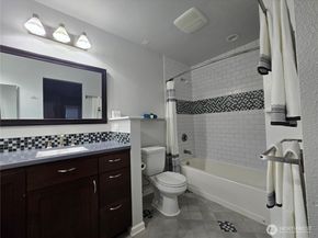 7417 Old redmond Road, Redmond WA 98052