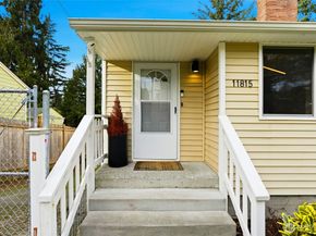 11815 20th Avenue SW, Burien WA 98146