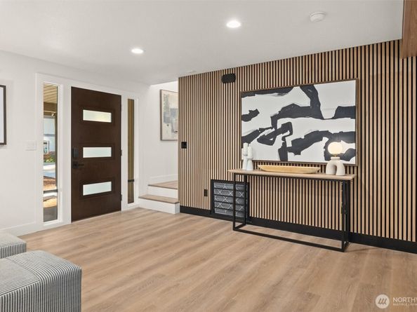 10406 115th Place NE, Kirkland WA 98033