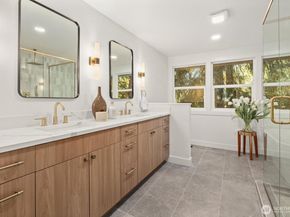 10406 115th Place NE, Kirkland WA 98033