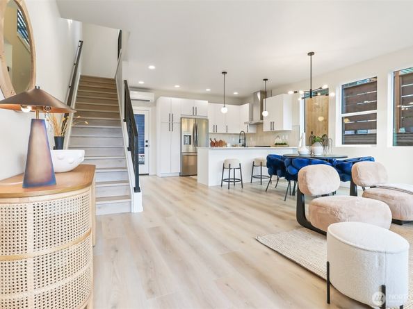 840 NW 50th Street, Seattle WA 98107