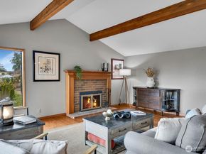 902 7th Avenue S, Edmonds WA 98020