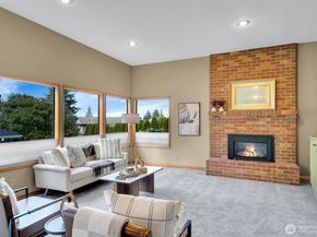 902 7th Avenue S, Edmonds WA 98020