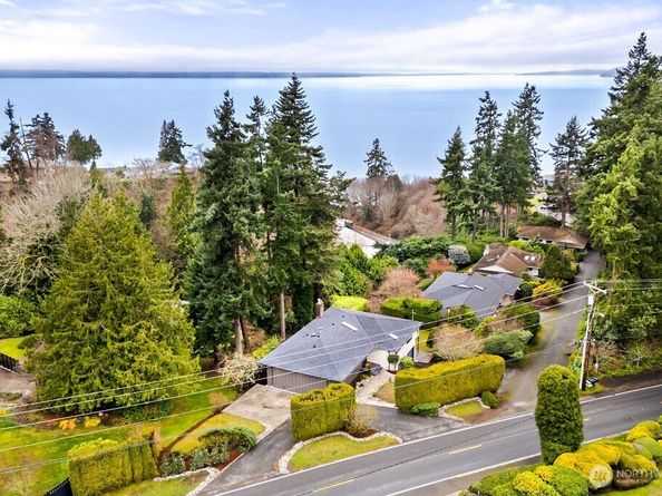 16858 76th Avenue W, Edmonds WA 98026