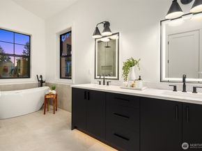 822 165th Avenue NE, Bellevue WA 98008