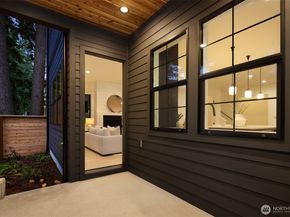 822 165th Avenue NE, Bellevue WA 98008