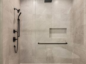 822 165th Avenue NE, Bellevue WA 98008