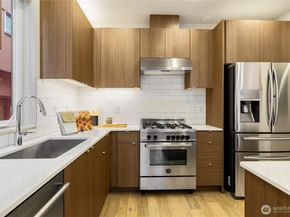 4272 SW Bradford Street, Seattle WA 98116