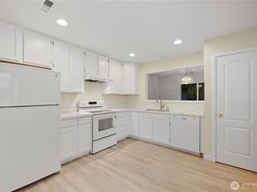 1430 W Casino Road 272, Everett WA 98204