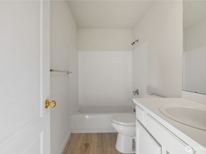 1430 W Casino Road 272, Everett WA 98204