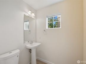 1430 W Casino Road 272, Everett WA 98204