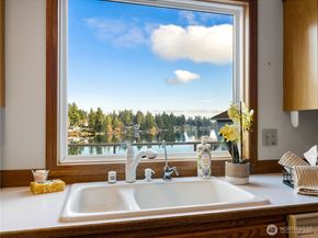 30714 19th Avenue S, Federal Way WA 98003