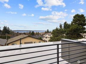614 5th Avenue S C107, Edmonds WA 98020