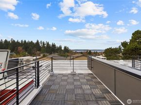 614 5th Avenue S C107, Edmonds WA 98020