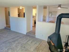 18100 15th Avenue NE C218, Shoreline WA 98155