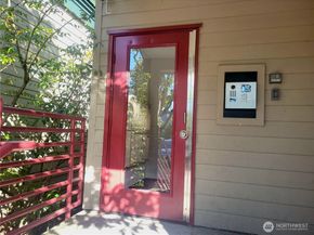 18100 15th Avenue NE C218, Shoreline WA 98155