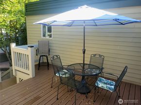 18100 15th Avenue NE C218, Shoreline WA 98155