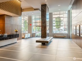 588 Bell Street 2502S, Seattle WA 98121