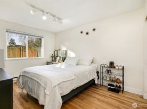 4003 NE 6th Court, Renton WA 98056