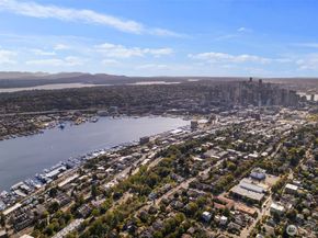 559 McGraw Street 402, Seattle WA 98109