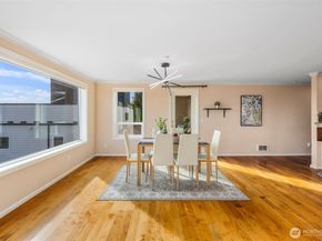 559 McGraw Street 402, Seattle WA 98109