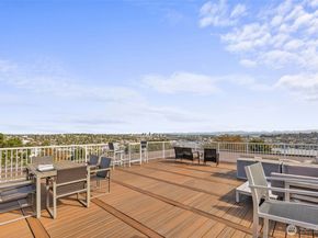 559 McGraw Street 402, Seattle WA 98109