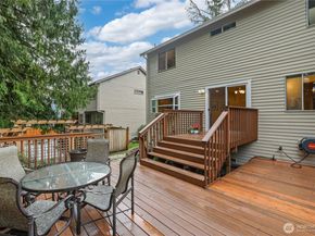 23038 NE 19th Drive, Sammamish WA 98074