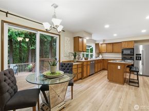 23038 NE 19th Drive, Sammamish WA 98074