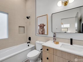 4411 S Holly Street, Seattle WA 98118