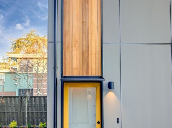 4411 S Holly Street, Seattle WA 98118