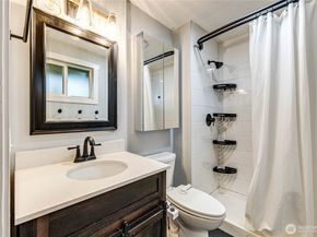 3623 Shelby Road, Lynnwood WA 98087