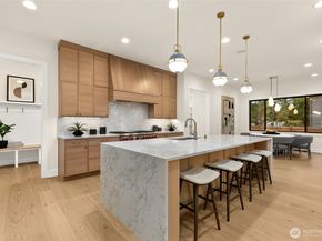 836 130th Avenue NE, Bellevue WA 98005