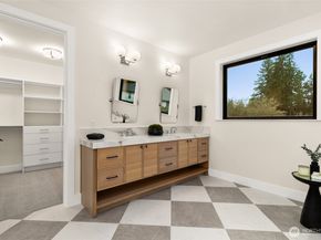 836 130th Avenue NE, Bellevue WA 98005