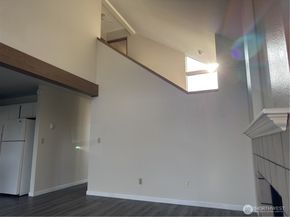 2826 NE 8th Street, Renton WA 98056